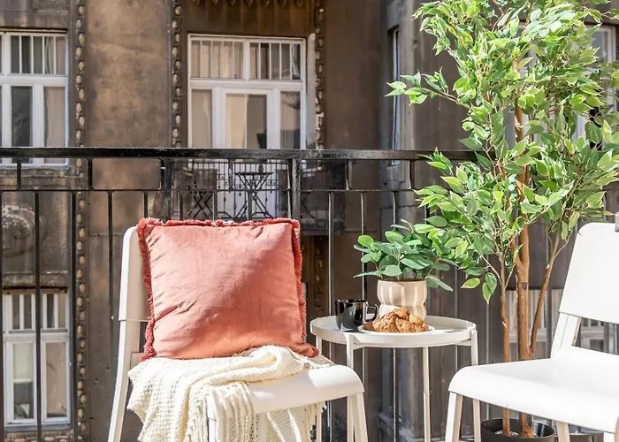 Fusion In Downtown * Budapesta